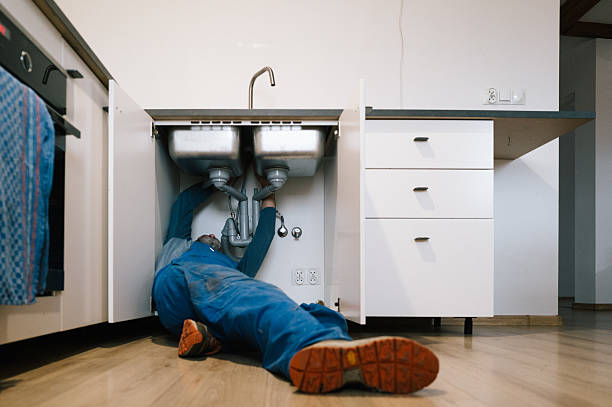 Professional Leak Detection technician working in Manchester, MD